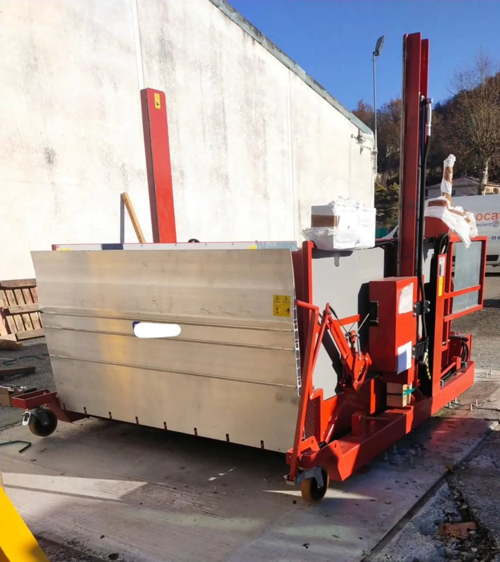 Installation d’une table élévatrice adaptée pour un magasin sur MONTAUBAN