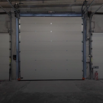 Portail industriel : sécurité pour vos sites industriels